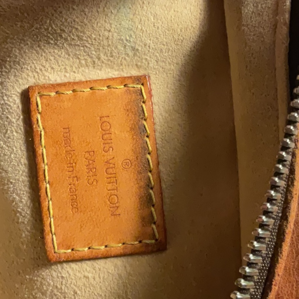 Louis Vuitton Hudson GM - Picture 14 of 15